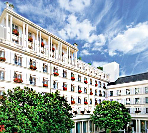 Le bristol le royal monceau squarce